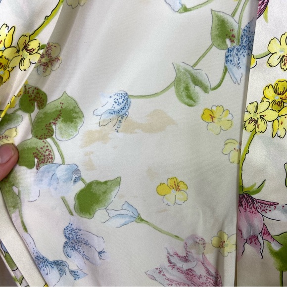Saks fifth Avenue vintage floral flower garden party robe - Picture 3 of 14